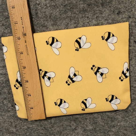 Honey Bee Zippered Cosmetic Storage Case, 8.5" x 6" NWOT - Picture 3 of 4